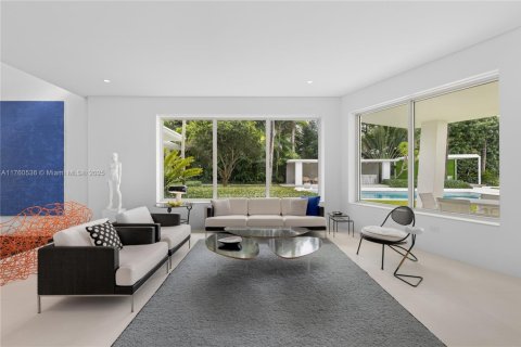 House in Miami Beach, Florida 4 bedrooms, 417.5 sq.m. № 1924135 - photo 14