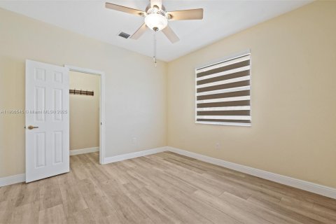 Villa ou maison à louer à Pembroke Pines, Floride: 5 chambres, 262.82 m2 № 1964109 - photo 25