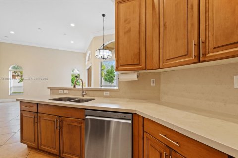 Villa ou maison à louer à Pembroke Pines, Floride: 5 chambres, 262.82 m2 № 1964109 - photo 15