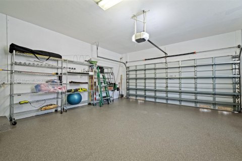 Villa ou maison à louer à Pembroke Pines, Floride: 5 chambres, 262.82 m2 № 1964109 - photo 27