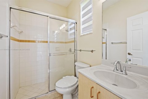 Villa ou maison à louer à Pembroke Pines, Floride: 5 chambres, 262.82 m2 № 1964109 - photo 24