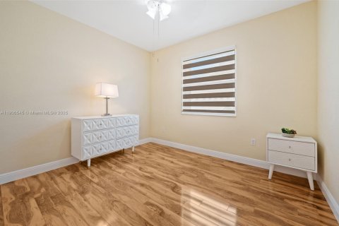 Villa ou maison à louer à Pembroke Pines, Floride: 5 chambres, 262.82 m2 № 1964109 - photo 21