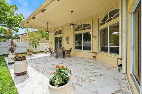 Villa ou maison à louer à Pembroke Pines, Floride: 5 chambres, 262.82 m2 № 1964109 - photo 28