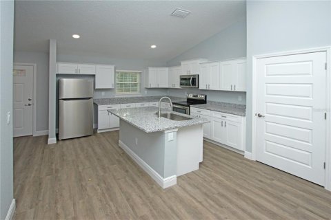Immobilier commercial à vendre à Citrus Springs, Floride: 4 chambres, 212 m2 № 2324907 - photo 5