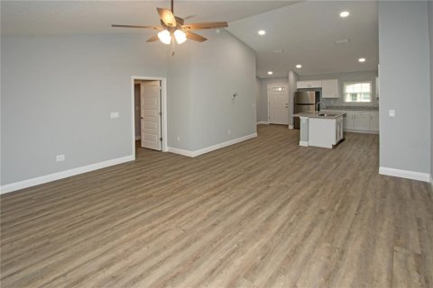 Immobilier commercial à vendre à Citrus Springs, Floride: 4 chambres, 212 m2 № 2324907 - photo 9