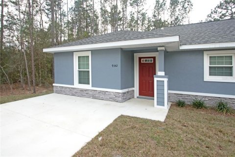 Immobilier commercial à vendre à Citrus Springs, Floride: 4 chambres, 212 m2 № 2324907 - photo 3