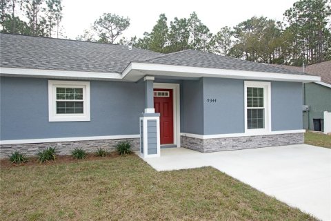 Immobilier commercial à vendre à Citrus Springs, Floride: 4 chambres, 212 m2 № 2324907 - photo 4