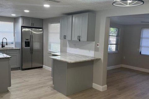 Casa en alquiler en Port Richey, Florida, 3 dormitorios, 118.73 m2 № 1910422 - foto 9