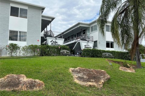 Condo in Lake Worth, Florida, 1 bedroom  № 959570 - photo 1