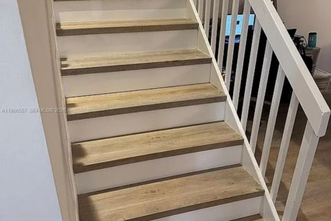 Touwnhouse à vendre à West Palm Beach, Floride: 2 chambres, 114.83 m2 № 2028233 - photo 10