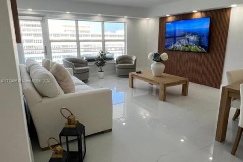 Condo in Fort Lauderdale, Florida, 1 bedroom  № 1694591 - photo 15