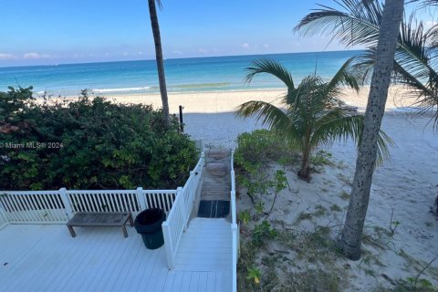 Condo in Fort Lauderdale, Florida, 1 bedroom  № 1694591 - photo 1