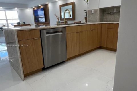 Condo in Fort Lauderdale, Florida, 1 bedroom  № 1694591 - photo 22