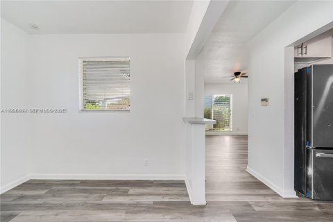 Casa en venta en Boynton Beach, Florida, 3 dormitorios, 92.9 m2 № 1986357 - foto 10