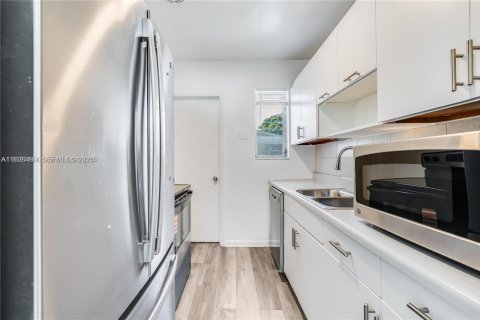 Casa en venta en Boynton Beach, Florida, 3 dormitorios, 92.9 m2 № 1986357 - foto 5