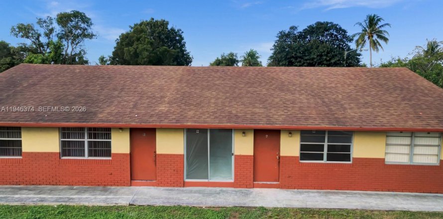 Propiedad comercial en Fort Lauderdale, Florida 195 m2 № 2002621