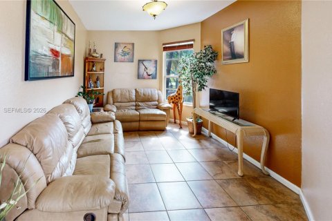 Villa ou maison à vendre à Homestead, Floride: 7 chambres, 253.34 m2 № 2312071 - photo 8