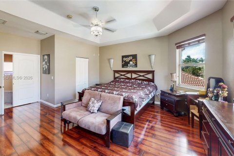 Villa ou maison à vendre à Homestead, Floride: 7 chambres, 253.34 m2 № 2312071 - photo 30