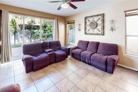 Villa ou maison à vendre à Homestead, Floride: 7 chambres, 253.34 m2 № 2312071 - photo 18