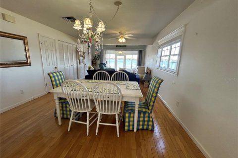 Copropriété à vendre à Summerfield, Floride: 2 chambres, 102.1 m2 № 1520273 - photo 9