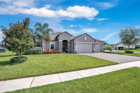 House in Orlando, Florida 4 bedrooms, 316.7 sq.m. № 1824682 - photo 4