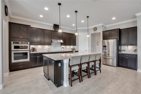 House in Orlando, Florida 4 bedrooms, 316.7 sq.m. № 1824682 - photo 14