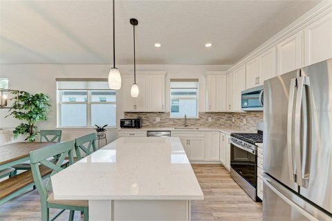 Купить виллу или дом в Парриш, Флорида 6 комнат, 145.21м2, № 1556429 - фото 8