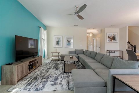 House in Davenport, Florida 6 bedrooms, 310.2 sq.m. № 1592910 - photo 8