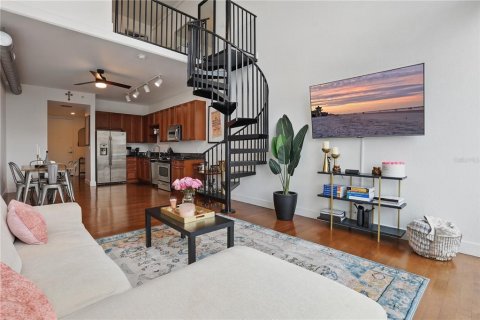 Condo in Orlando, Florida, 1 bedroom  № 1651638 - photo 10