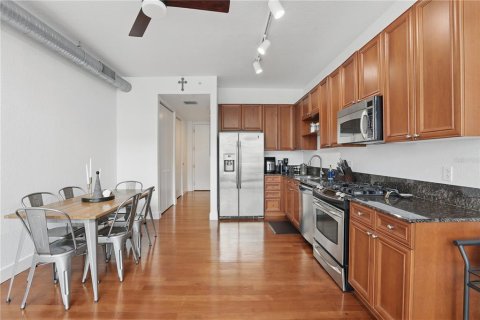 Condo in Orlando, Florida, 1 bedroom  № 1651638 - photo 15