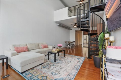 Condo in Orlando, Florida, 1 bedroom  № 1651638 - photo 19