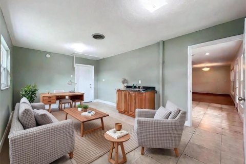 House in Oviedo, Florida 3 bedrooms, 194.35 sq.m. № 1511386 - photo 9