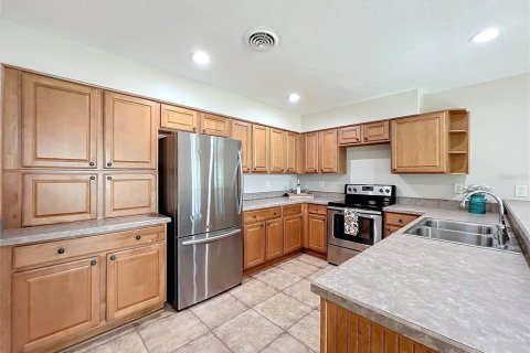 House in Oviedo, Florida 3 bedrooms, 194.35 sq.m. № 1511386 - photo 28