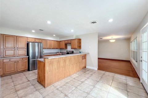 House in Oviedo, Florida 3 bedrooms, 194.35 sq.m. № 1511386 - photo 27