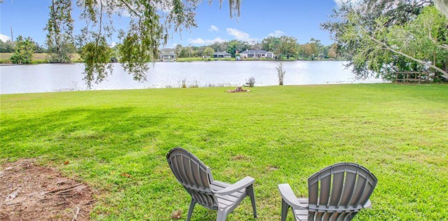 Casa en Oviedo, Florida 3 dormitorios, 194.35 m2 № 1511386