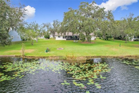 House in Oviedo, Florida 3 bedrooms, 194.35 sq.m. № 1511386 - photo 12