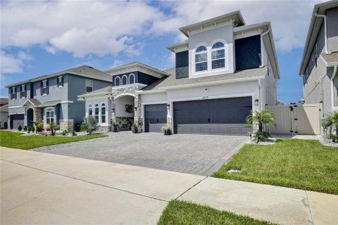 House in Clermont, Florida 6 bedrooms, 384.8 sq.m. № 2341686 - photo 4