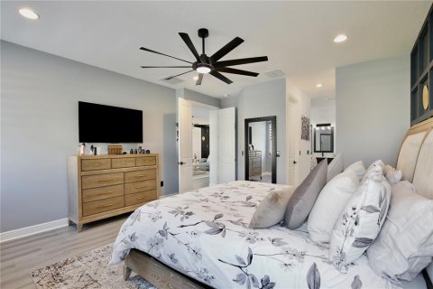 House in Clermont, Florida 6 bedrooms, 384.8 sq.m. № 2341686 - photo 20