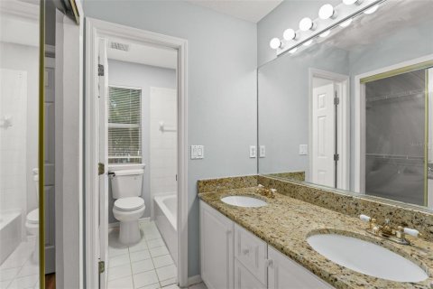 House in Orlando, Florida 3 bedrooms, 129.69 sq.m. № 2151994 - photo 25