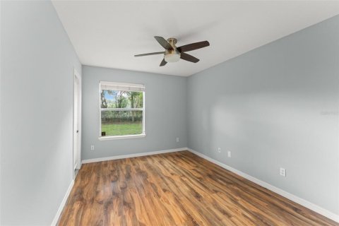 House in Orlando, Florida 3 bedrooms, 129.69 sq.m. № 2151994 - photo 17