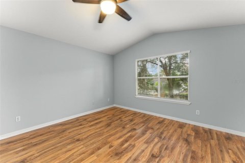 House in Orlando, Florida 3 bedrooms, 129.69 sq.m. № 2151994 - photo 23