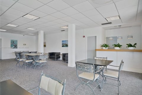 Copropriété à louer à Bay Harbor Islands, Floride: 1 chambre, 96.62 m2 № 1957999 - photo 13