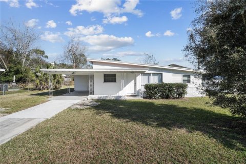 House in Jacksonville, Florida 3 bedrooms, 96.62 sq.m. № 1681562 - photo 1