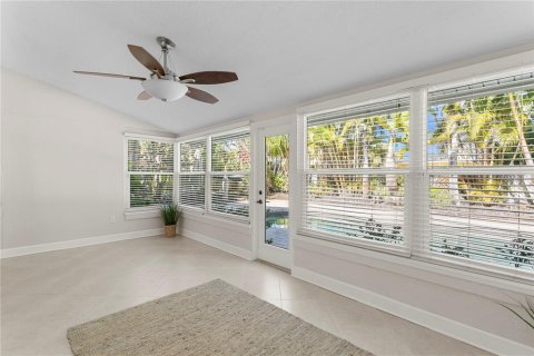 Villa ou maison à vendre à Saint Petersburg, Floride: 4 chambres, 228.73 m2 № 2142284 - photo 18