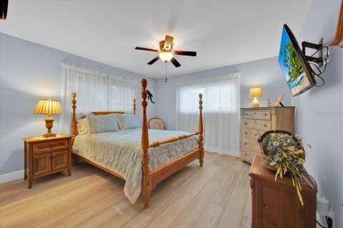 Casa en venta en Dade City, Florida, 4 dormitorios, 172.33 m2 № 1911511 - foto 12