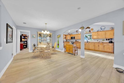 Casa en venta en Dade City, Florida, 4 dormitorios, 172.33 m2 № 1911511 - foto 7