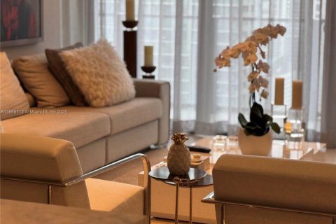 Condominio en venta en Miami, Florida, 1 dormitorio, 92.34 m2 № 1920422 - foto 8