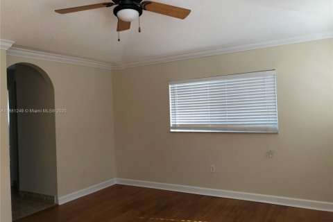 Adosado en alquiler en Miramar, Florida, 3 dormitorios, 121.14 m2 № 1925275 - foto 14