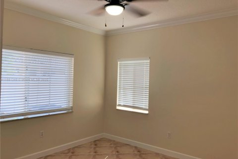Adosado en alquiler en Miramar, Florida, 3 dormitorios, 121.14 m2 № 1925275 - foto 9