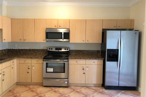 Adosado en alquiler en Miramar, Florida, 3 dormitorios, 121.14 m2 № 1925275 - foto 2